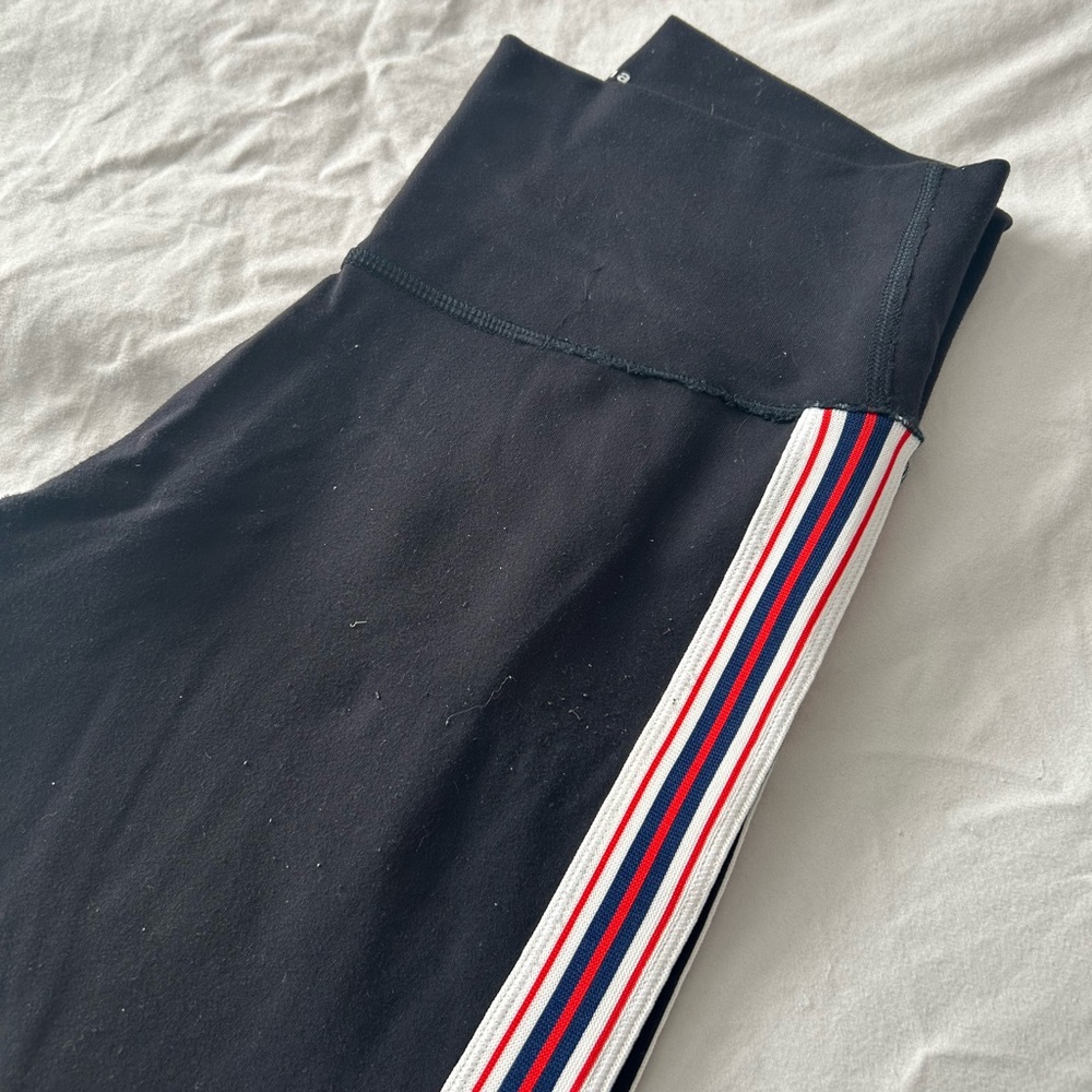 ARITZIA Atmosphere Legging